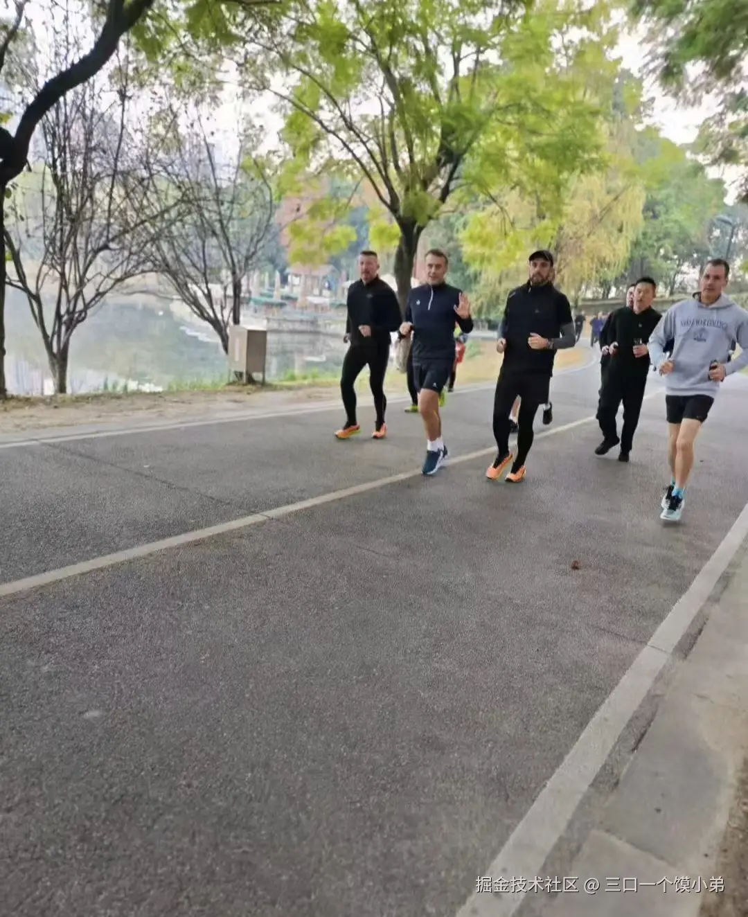 三口一个馍小弟于2025-12-05 10:06发布的图片