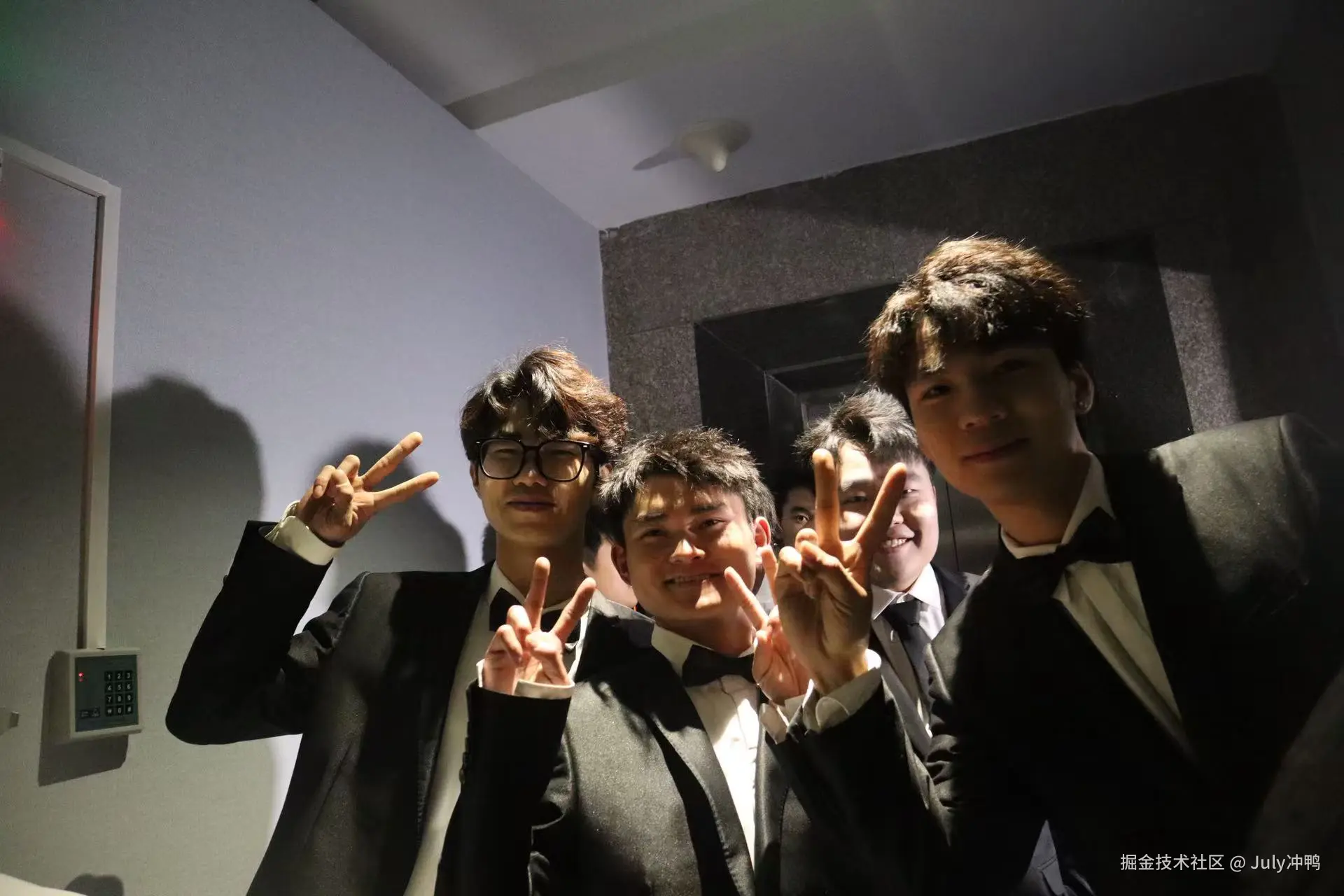 July冲鸭于2025-06-13 16:13发布的图片