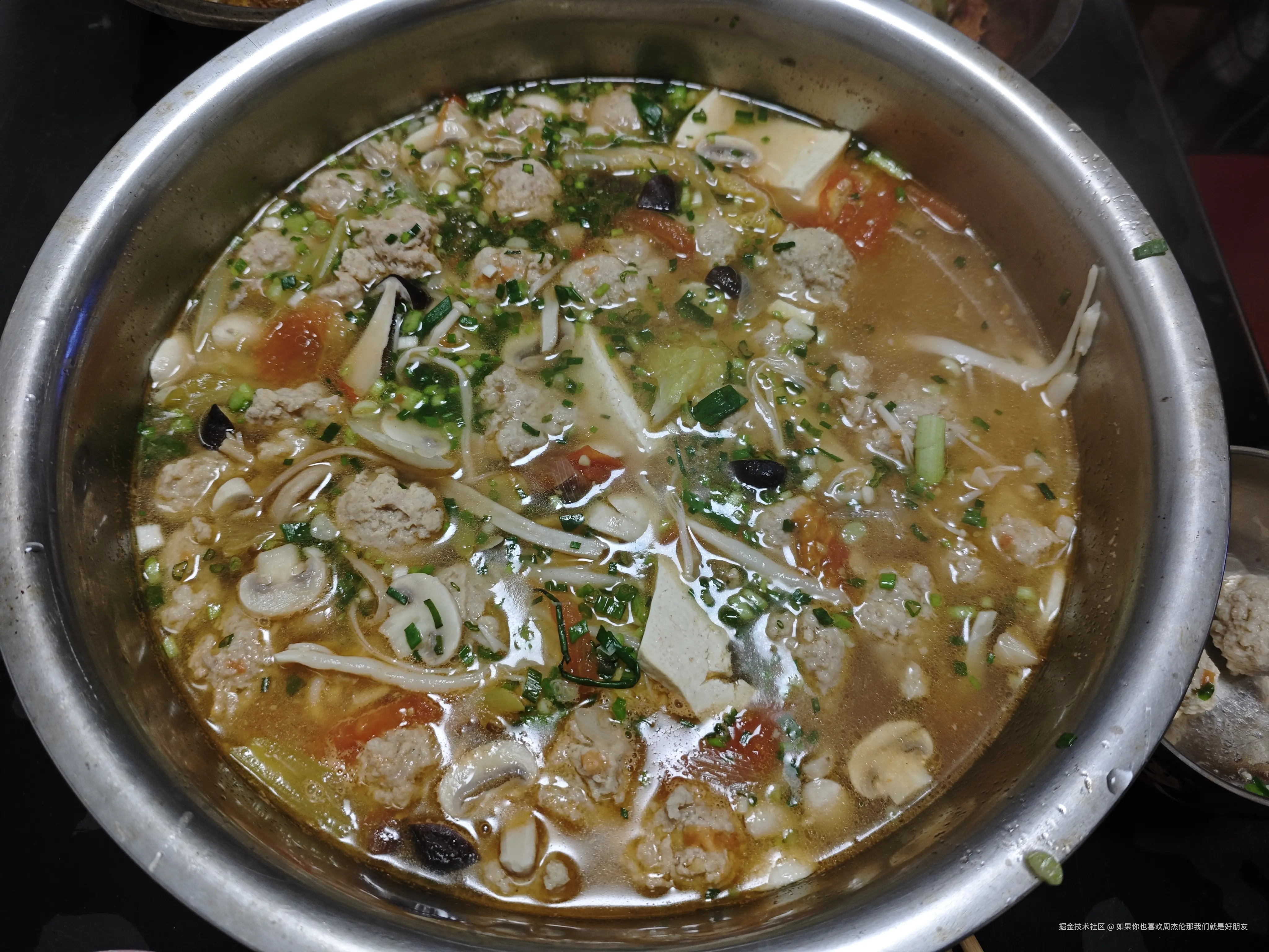 如果你也喜欢周杰伦那我们就是好朋友于2025-11-03 15:02发布的图片