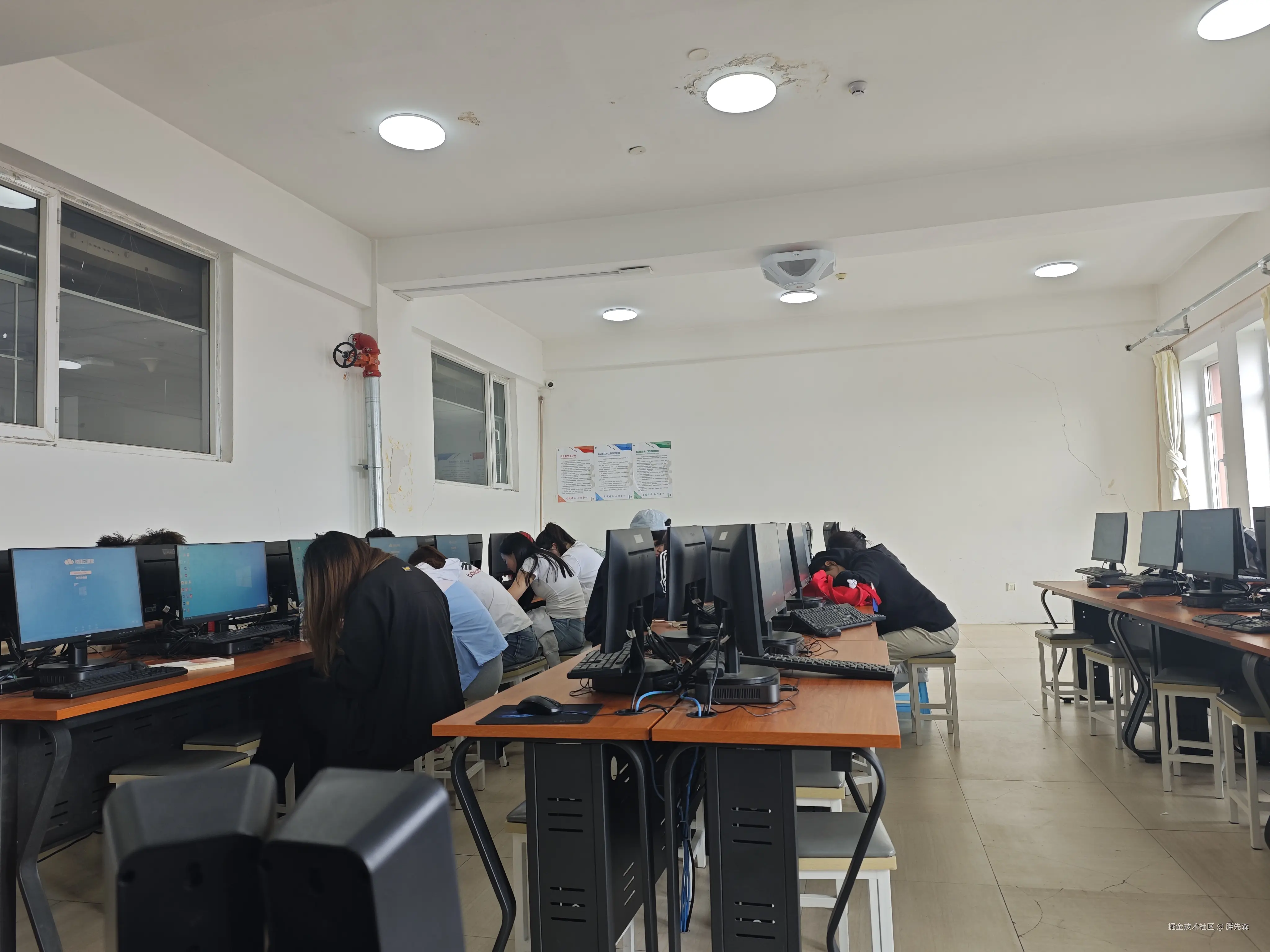 胖先森于2025-06-04 08:35发布的图片