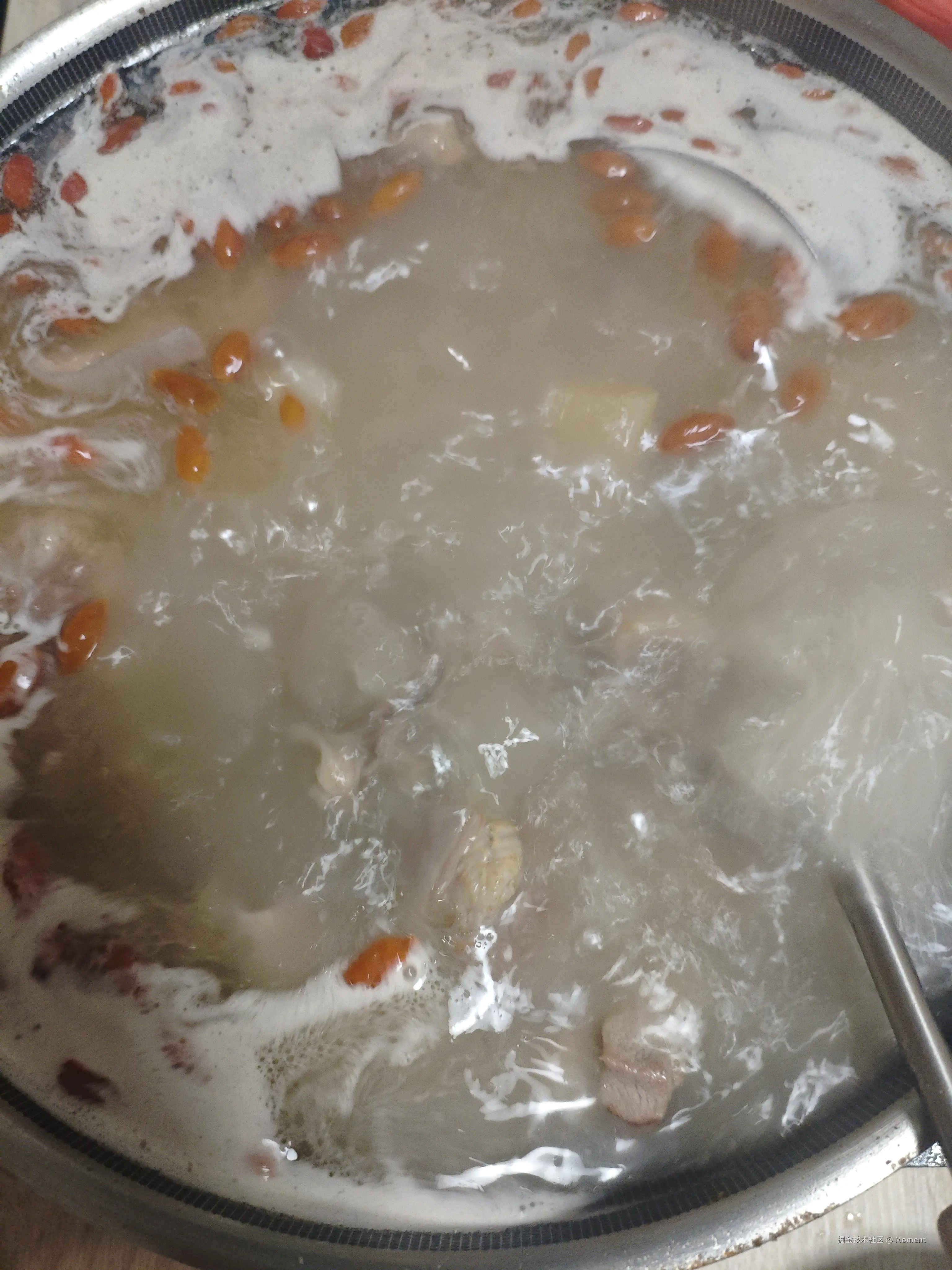 Moment于2025-11-05 10:58发布的图片