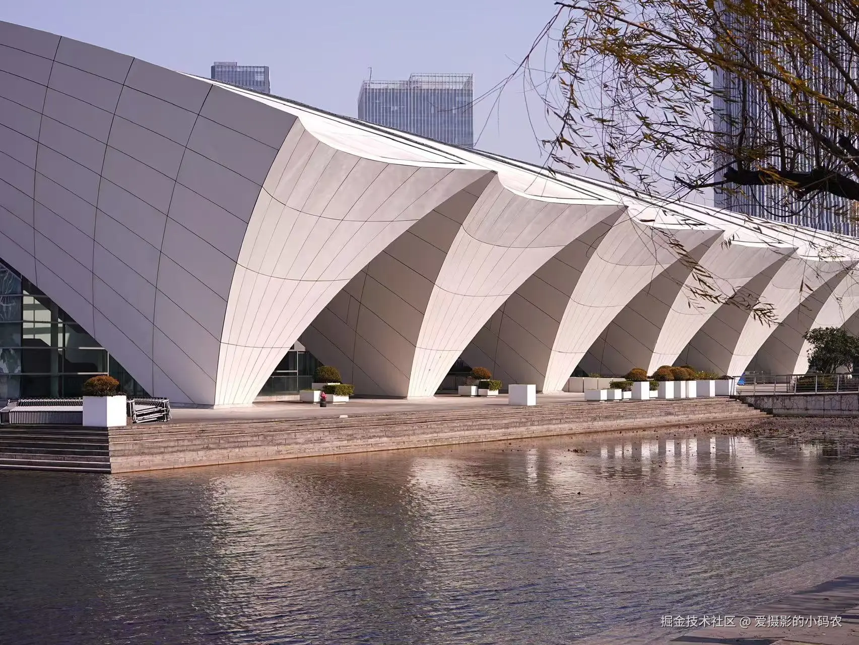 爱摄影的小码农于2024-12-24 09:54发布的图片