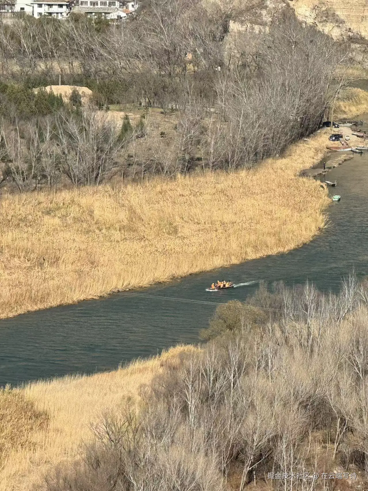 在云端写诗于2025-11-10 14:05发布的图片