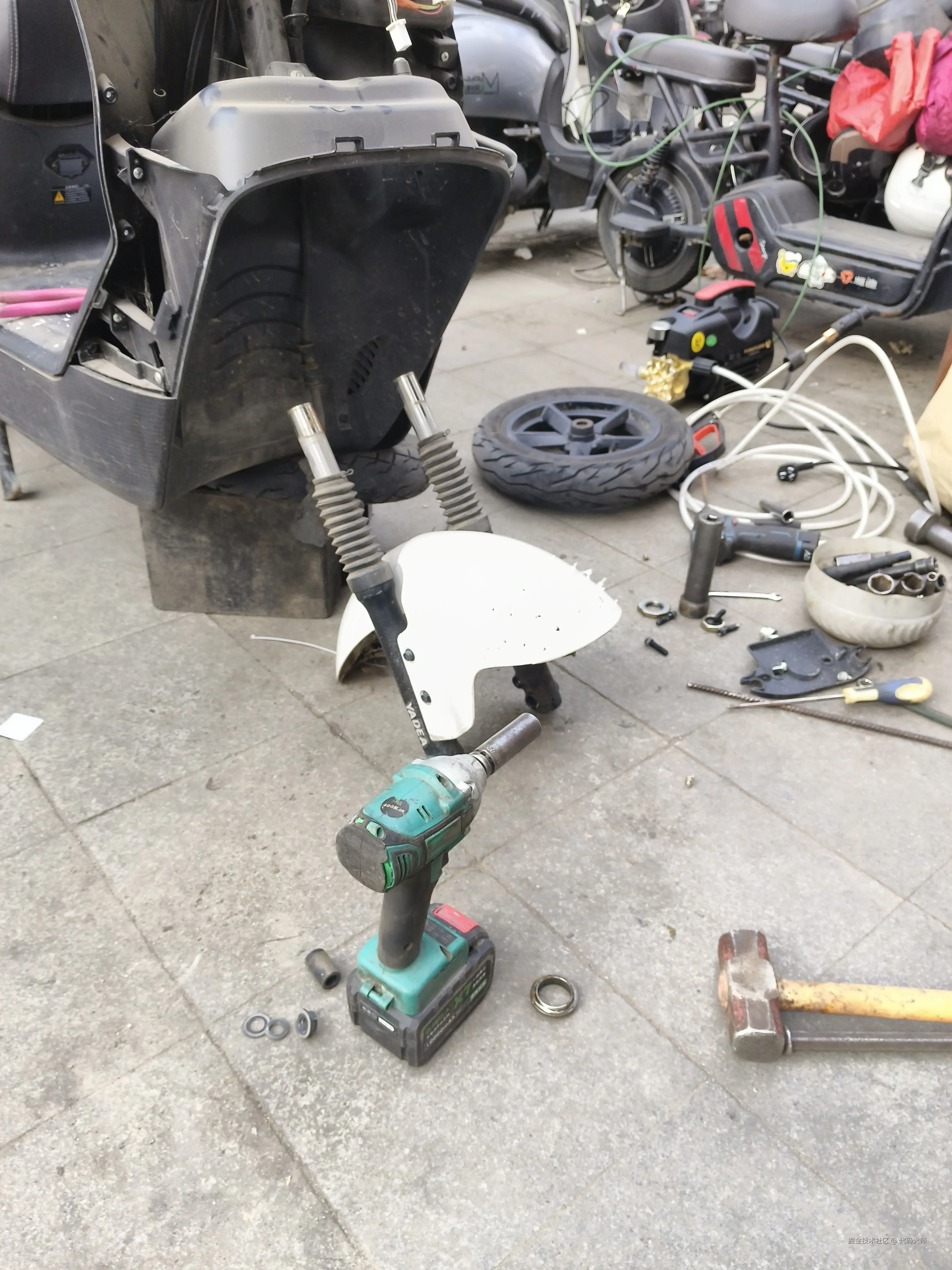 代码大师于2025-11-15 11:37发布的图片