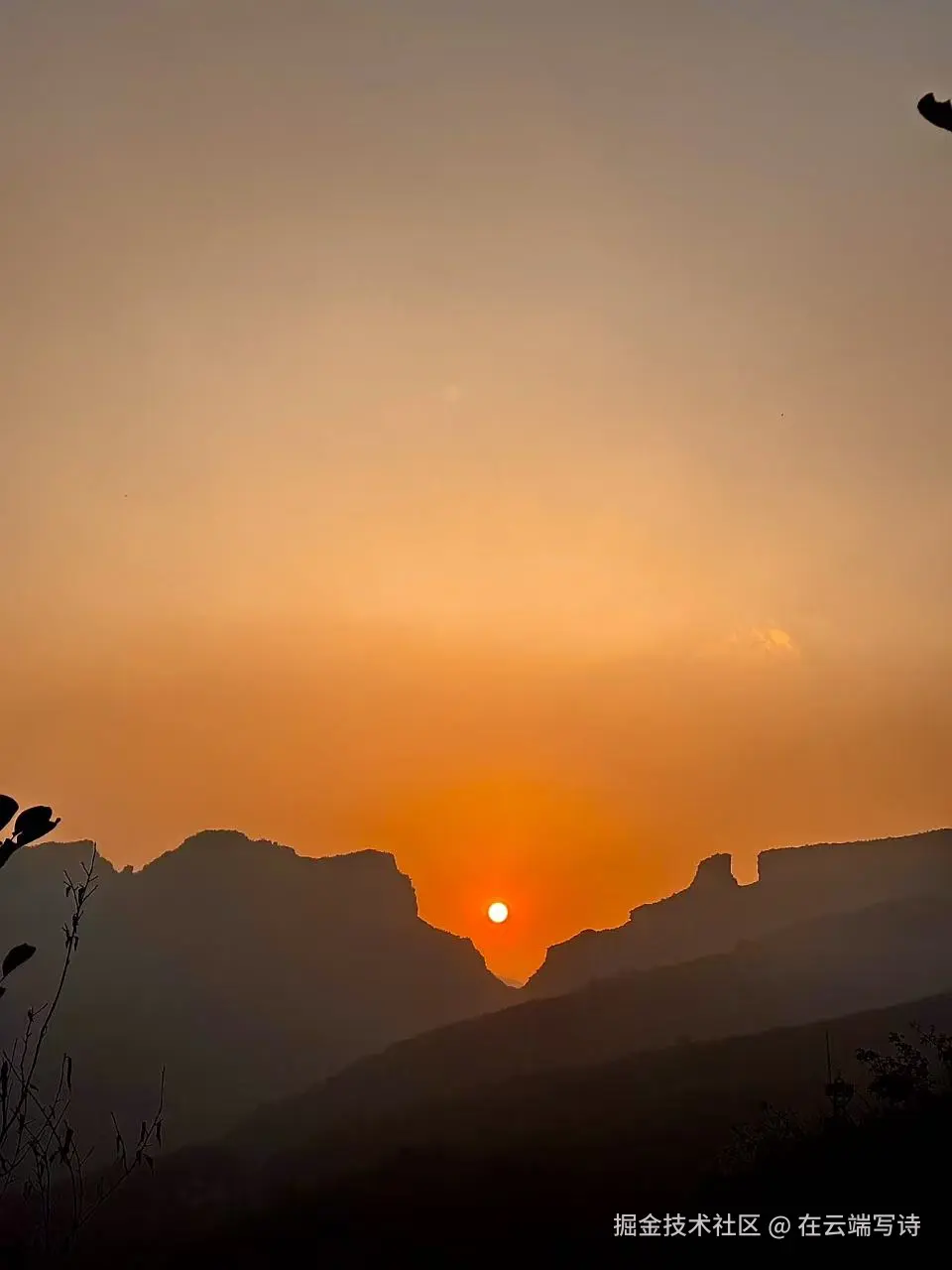 在云端写诗于2025-10-27 10:27发布的图片