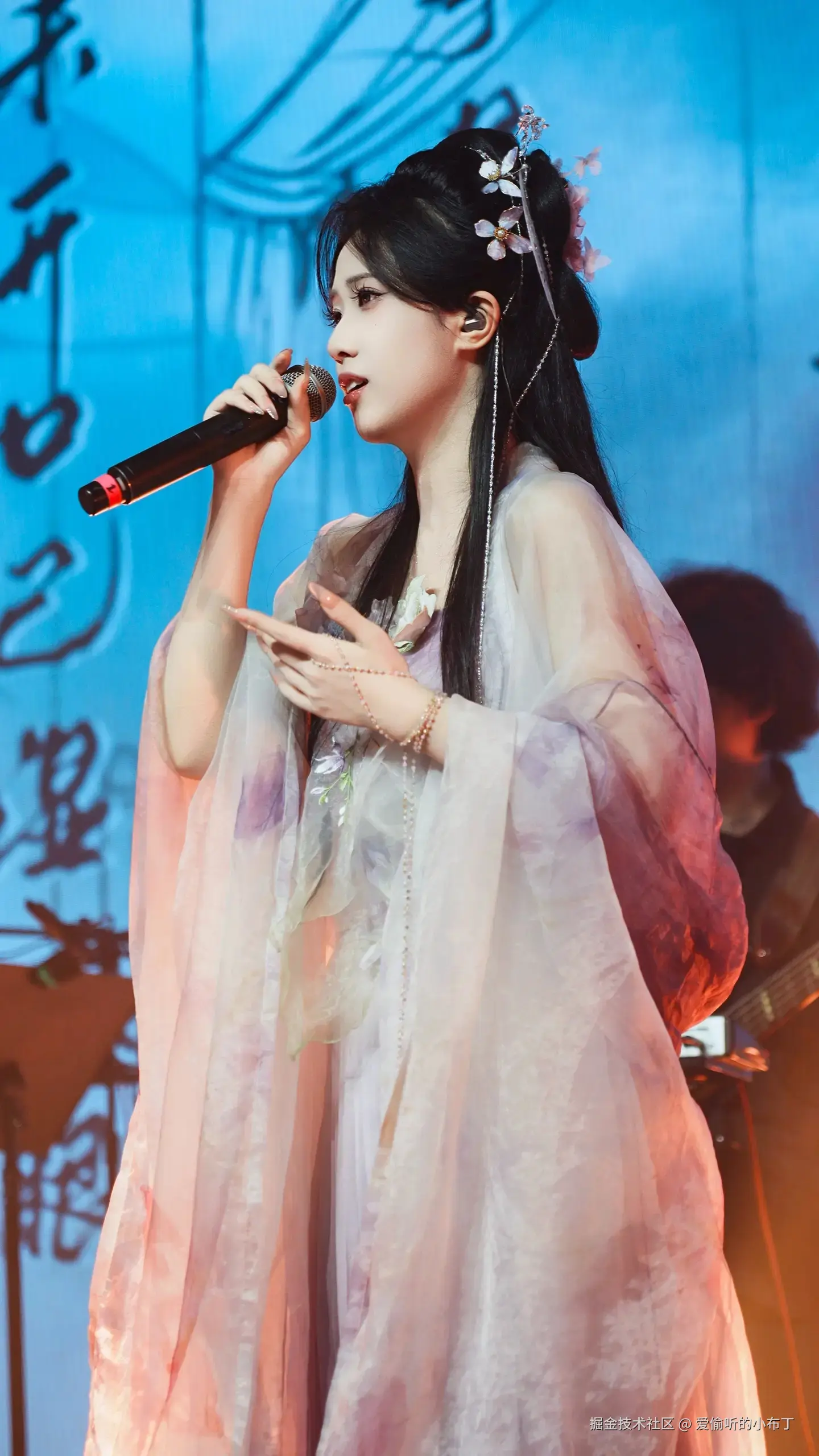 爱偷听的小布丁于2025-10-22 09:52发布的图片