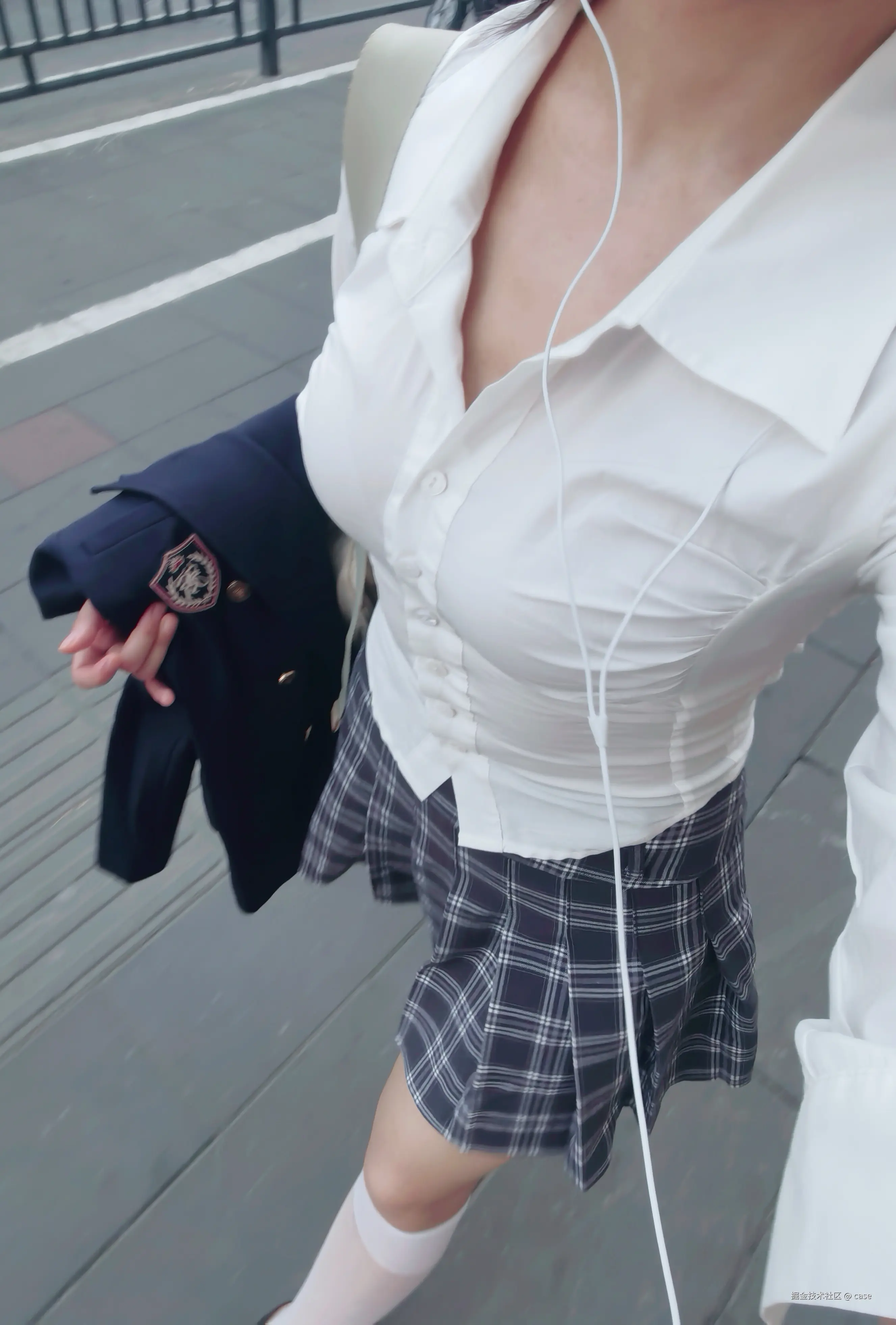 case于2025-10-19 15:26发布的图片