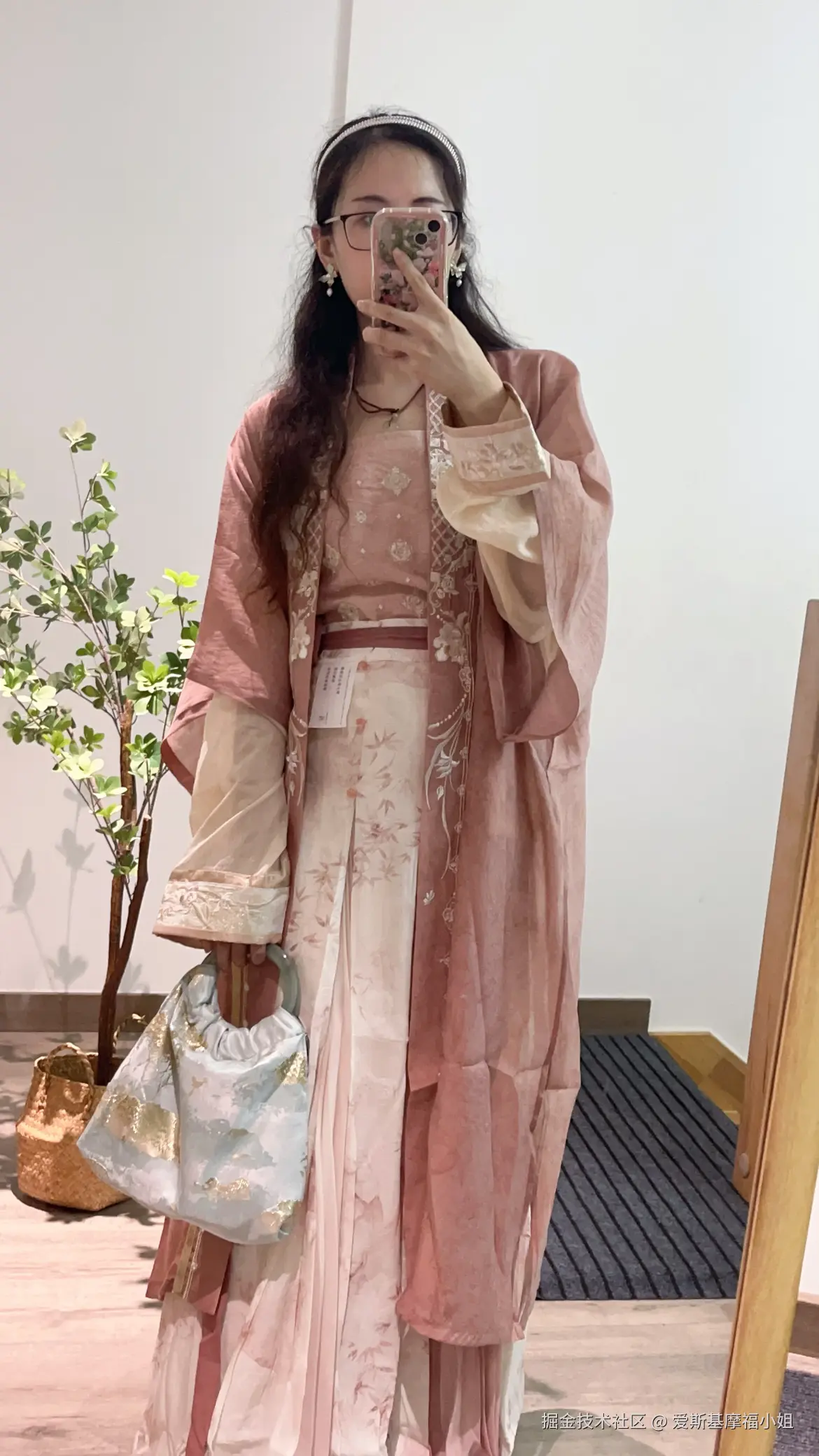 爱斯基摩福小姐于2024-08-01 20:56发布的图片