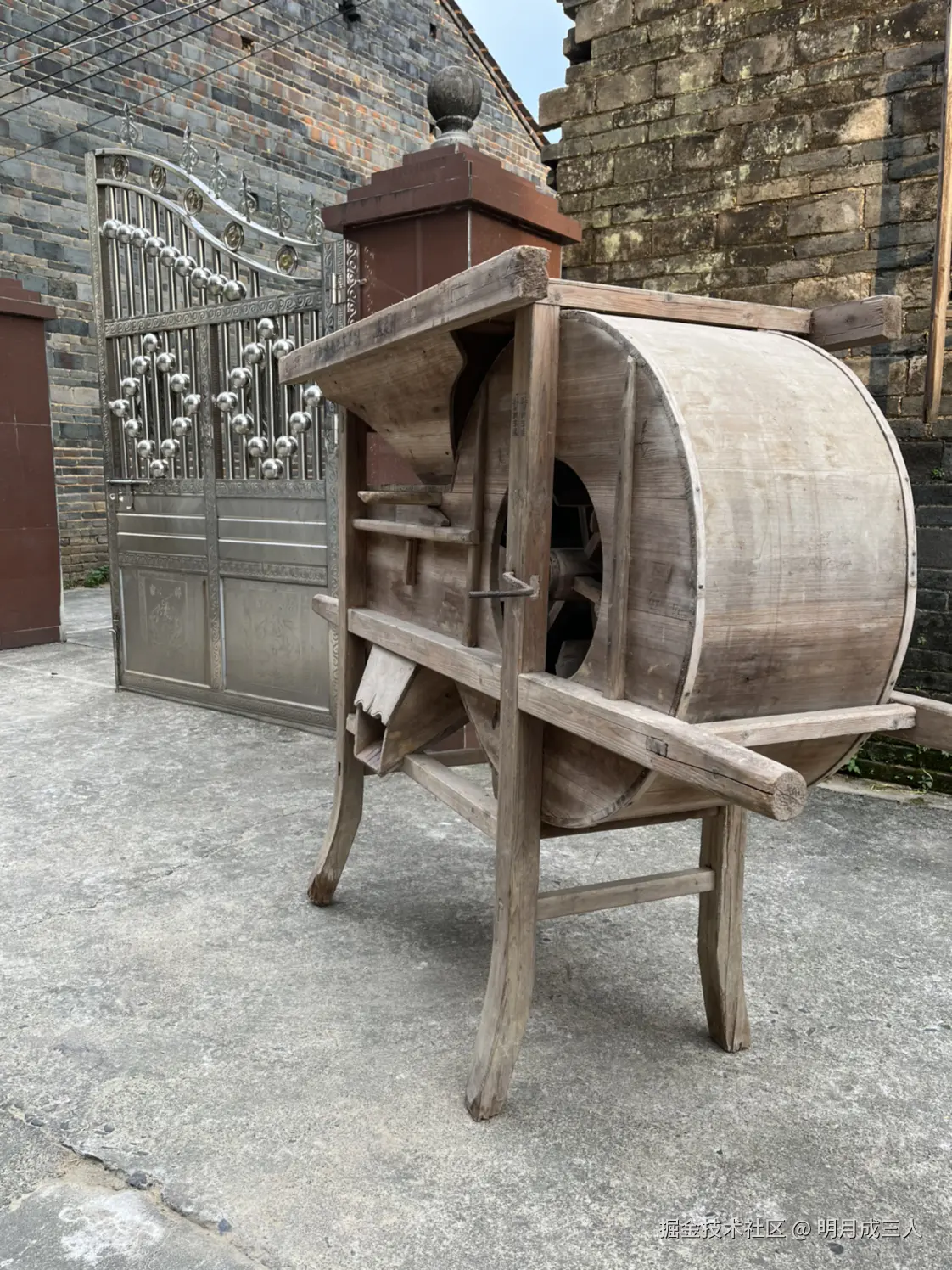 明月成三人于2025-10-10 09:16发布的图片